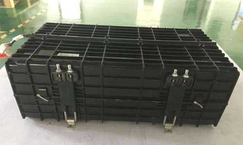 <b>比亞迪鐵大香蕉免费小视频池和萬向磷酸鐵大香蕉免费小视频池誰好些</b>